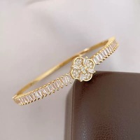 Gelang Zirkonia 3A Grosir, Dapat Disesuaikan, Anti-Kusam, Bentuk Semanggi, Lapis Emas 18K, Kuningan, untuk Wanita, Perhiasan Mewah yang Dapat Ditumpuk