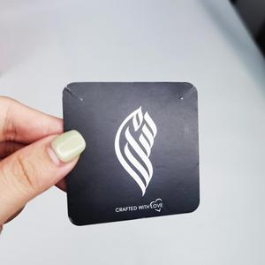 Tarjetas de Exhibición de Joyería con Estampado en Lámina Dorada Personalizadas - Empaque de Marca para Collares y Pulseras - Product Image 3