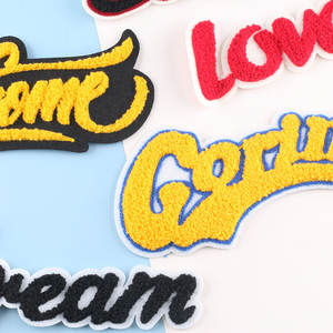 Parche de Chenilla con Diseño de Letras del Alfabeto, Parche de Chenilla Grande y Colorido en 3D, Etiquetas Termoadhesivas con Letras Personalizadas para Ropa - Product Image 3