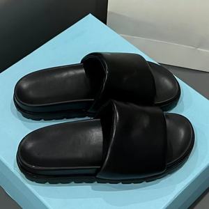 Chaussons en cuir de haute qualité pour hommes et femmes, chaussures décontractées antidérapantes, style tendance pour la marche en plein air, sandales de plage - Product Image 1