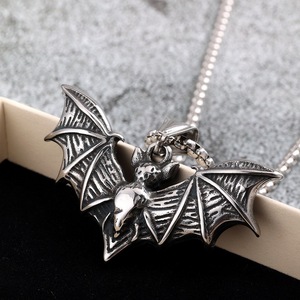 Yunnique-collar con colgante de murciélago de acero inoxidable, estilo gótico punk unisex, regalo, joyería, accesorio de moda - Product Image 3
