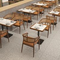 Ensemble table et chaises de salle à manger Dingshuai en métal moderne pour restaurant, restaurant de fondue, mobilier commercial Guangdong, non pliable