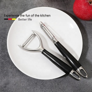 Premium Noir Meilleure Vente <span class=keywords><strong>Cuisine</strong></span> 2 Pièces En Acier Inoxydable Y Forme Pomme De Terre Carotte Fruits Légumes Éplucheur Ensemble - Product Image 6