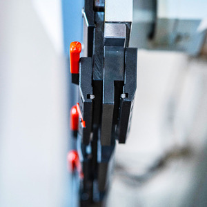 Zhonggong nhanh chóng Báo Chí phanh dụng cụ chết <span class=keywords><strong>CNC</strong></span> Máy uốn khuôn kẹp đấm kẹp công cụ <span class=keywords><strong>Punch</strong></span> kẹp lịch thi đấu Báo Chí phanh - Product Image 6