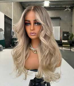 Perruque Lace Front sans colle et sans couture en cheveux européens couleur Balayage <span class=keywords><strong>Blond</strong></span> <span class=keywords><strong>Cendré</strong></span> Luxe avec filet Diamond pour femmes souffrant de perte de cheveux - Product Image 1