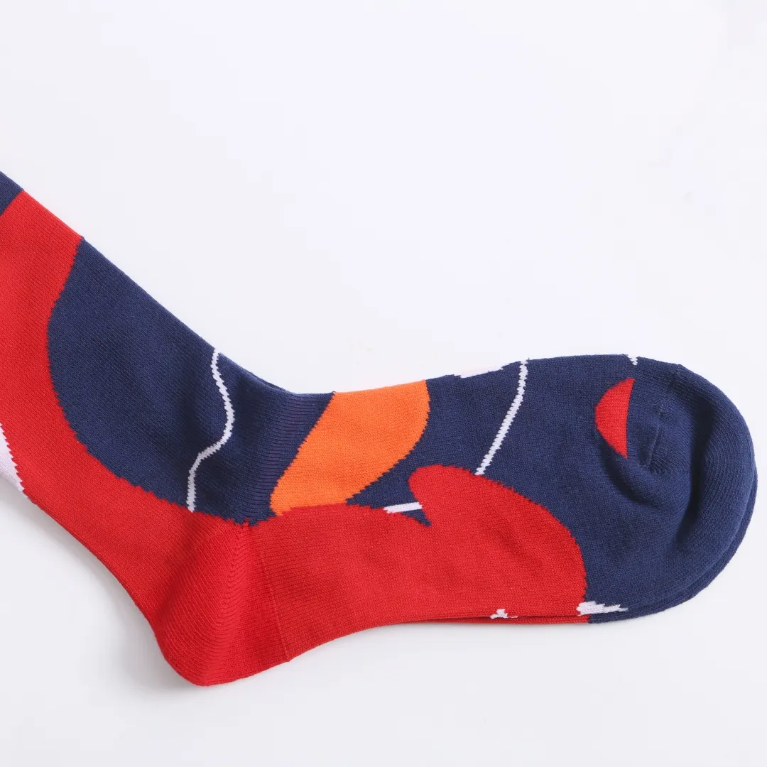 Недорогие, оптовая продажа, дизайнерские носки с логотипом на заказ, мужские/женские спортивные носки из бамбука и хлопка, красные носки для мужчин