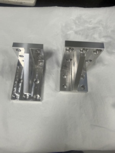 Reliable ISO 9001 Factory Custom 5 Axis Aluminum Stainless Steel Parts CNC Machining Service CNC Milling <b>Machine</b> Parts - Product Image 4