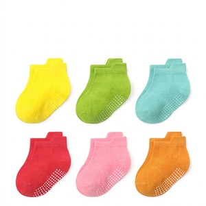Calcetines Antideslizantes de Algodón para Bebés, Calcetines con Puntos de Silicona Antideslizantes para Niños y Niñas, Venta al Por Mayor - Product Image 2