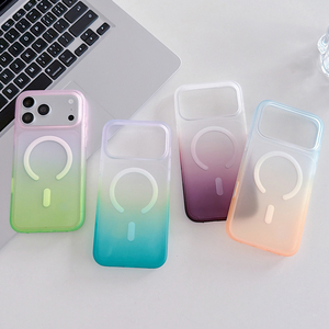 <span class=keywords><strong>Coque</strong></span> <span class=keywords><strong>transparente</strong></span> magnétique effet dégradé coloré au toucher doux pour <span class=keywords><strong>iPhone</strong></span> <span class=keywords><strong>13</strong></span> 14 15 16 17 18 Pro Max, compatible charge sans fil et antichoc - Product Image 1