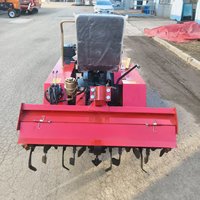 Motoculteur rotatif à quatre roues pouvant être associé à des outils agricoles et personnalisé avec un tracteur à roues de 25 CV
