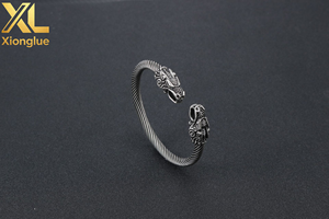 Bracelets en acier inoxydable Viking Nordique Dragon Loup, tendance unisexe, ouverts, rétro, cadeau de mariage WZC014, ensemble de bijoux personnalisés en gros - Product Image 3