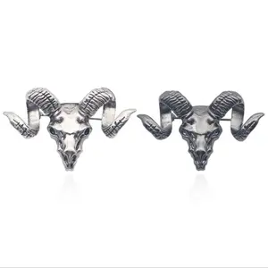 Wholesale retro exaggerated ram head boutonniere brooch metal sheep head lapel pin badge