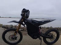 Moto tout-terrain Enduro Arctic Leopard XE PRO S pour la conduite sur sentier