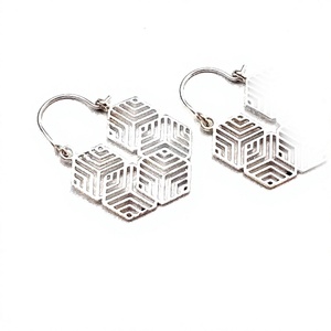 Boucles d'oreilles en laiton plaqué argent, style bohème, hexagone, pour mariage, fiançailles ou cadeau - Product Image 3