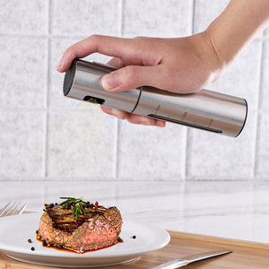 RAYBIN BBQ Vaporisateur <span class=keywords><strong>d</strong></span>'<span class=keywords><strong>huile</strong></span> <span class=keywords><strong>d</strong></span>'<span class=keywords><strong>olive</strong></span> personnalisé en acier inoxydable avec brosse de nettoyage et entonnoir pour la cuisson - Product Image 5