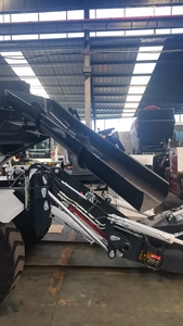 Hormigonera Automática con Motor y Tracción 4x4, Maquinaria de Construcción Móvil de Alta Eficiencia - Product Image 6