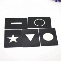 Jeu de cartes à jouer personnalisé en usine OEM avec boîte imperméable durable, comprend un logo et un emballage personnalisés