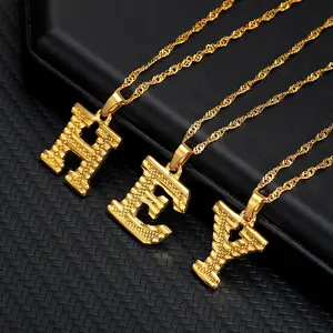 Cadena de acero inoxidable chapada en oro de 18k para hombre y mujer, collar con letra inicial del alfabeto de A Z