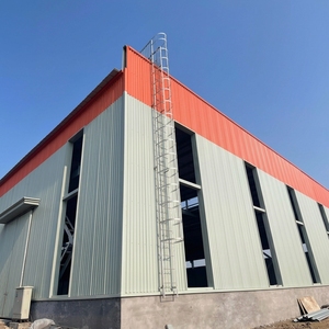 Bâtiment préfabriqué en structure métallique à faible coût pour atelier minier, entrepôt d'équipement et usine industrielle en Afrique - Product Image 1