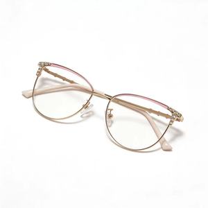 金属製メガネの卸売メーカー、女性のファッショントレンド、マルチカラーダイヤモンドデザイン、ブルーライトカット - Product Image 2