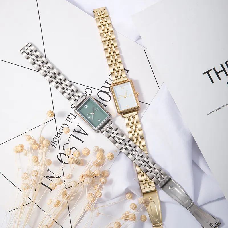 Relojes clásicos de etiqueta privada para mujer, reloj de cuarzo de aleación minimalista dorado para mujer
