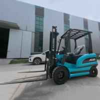 2ton 3 mètres de plein chariot élévateur électrique économique et durable de 4 roues avec le double mât en acier résistant