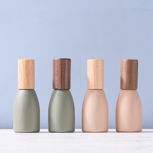 Sẵn sàng Số <span class=keywords><strong>l</strong></span>ượng thiết kế mới 12ml thủy tinh màu tinh dầu cuộn trên chai với gỗ sồi Nắp - Product Image 4