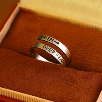 Bague transfrontalière en acier inoxydable plaqué or 18 carats, accessoires unisexes, bijoux européens et américains avec motifs Croix, Foi, Peur
