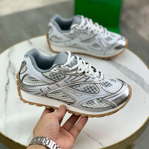 Scarpe di Lusso BV, Sneakers Casual da Allenamento per Uomo e Donna, Scarpe da Corsa in Pelle di Alta Qualità Bottegas Venetas Orbit - Product Image 1