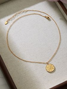 Mặt dây chuyền tròn chữ cái mạ vàng 18K bằng thép không gỉ BJG0650N với dây chuyền mắt xích, thiết kế dễ thương dành cho xương quai xanh - Product Image 6