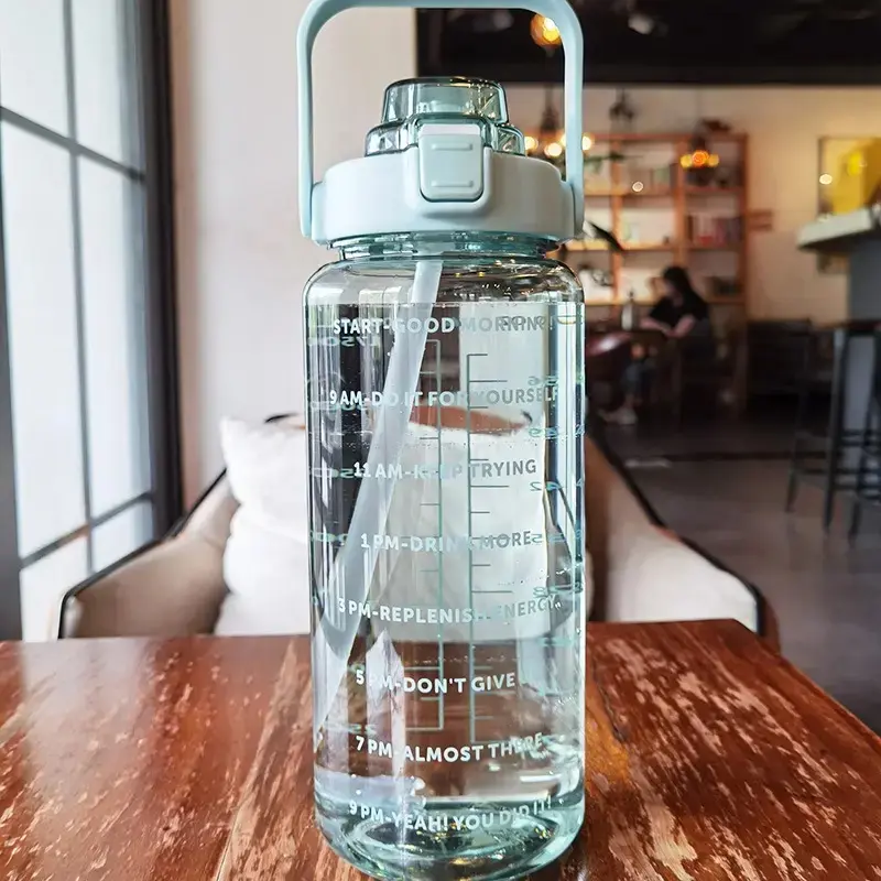 Botella de agua de niebla por sublimación personalizada, bonita botella de agua de plástico para deportes de gimnasio motivacionales para niños reutilizable sin BPA con spray