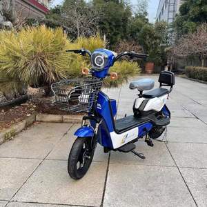 Motocicleta Recargable de 48V para Damas, 350W, Estilo Urbano, con 2000W de Potencia, Popular para Uso Familiar - Product Image 2