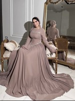 Robe de luxe semi-extravagante ornée de paillettes et de diamants, avec lacets, style islamique, longue robe, jalabiya, kaftan, abaya pour l'Aïd