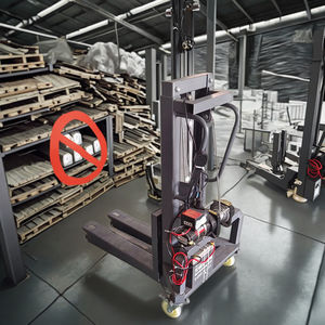 A empilhadeira elétrica portátil de 300 kg 1.6 m com garfos alargados e a iluminação do estágio soam elevadores destacáveis móveis pequenos - Product Image 4