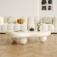 Table basse moderne et simple pour salon, petite maison, style luxe léger, plateau en bois couleur crème nuage, cadre en PVC