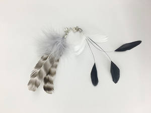 Rimpiazzo di piume di tacchino morbido ecologico per gatti giocattolo Teaser con adesivo realistico e campana stile Casual Made in China - Product Image 5