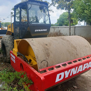 Rodillo Compactador de Neumáticos Usado Dynapac CA251D CA25 CA301 CA30 CC422 de 3 Toneladas, Motor Cummins, Tambor Único, 75KW de Alta Potencia de Excavación, Modelo 2018, 50kN - Product Image 6