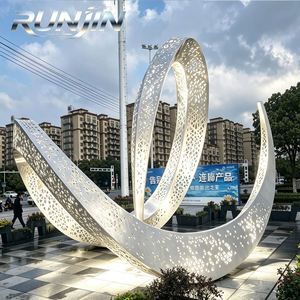 ประติมากรรมแถบโมเบียสสแตนเลสสตีลแบบมีไฟส่องสว่าง รุ่น RUNJIN RJ-69 ดีไซน์ทันสมัย ผลิตตามสั่ง ขนาดตามต้องการ สำหรับตกแต่งลานกลางแจ้ง - Product Image 2