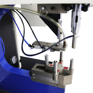 6 Ton Ram <span class=keywords><strong>Force</strong></span> M10 tuerca M8 espárrago M6 separador <span class=keywords><strong>de</strong></span> acero al carbono Localización láser hoja <span class=keywords><strong>de</strong></span> metal remachado Sujetador Máquina <span class=keywords><strong>de</strong></span> inserción - Product Image 5