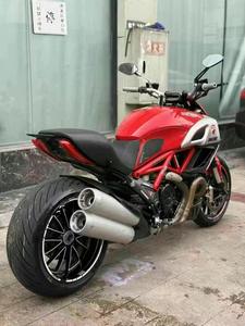 Motocicleta de alta velocidad <span class=keywords><strong>antigua</strong></span> 2014 usada vende Motor de alta calidad 1260cc para piezas de modificación Ducati - Product Image 5