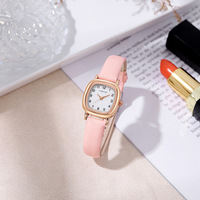 Jam Tangan Kuarsa Wanita Mewah Model Baru, Kulit Bulat, Aksen Logam, Kaca, Ukuran Kecil, Cocok untuk Pelajar, Hadiah Populer