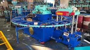 Machine de fabrication de pantoufles en PVC par granulation, machine de moulage par injection de semelles de chaussures, machine de fabrication de granulés plastiques - Product Image 2