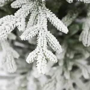 2023 nouveau Style arbre de noël floqué Pvc Pe mixte maison vacances décoration vente chaude neige flocage arbre de noël - Product Image 3