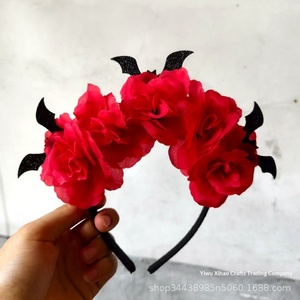 Fascia per Capelli Gotica Nera con Rose e Pipistrelli per Halloween, Cerchietto Scuro con Pipistrelli Glitterati per Feste Spettrali e Accessori per Costumi Cosplay - Product Image 1