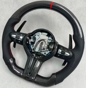 Volant M Performance avec garniture en carbone sec et LED pour BMW F10 M5 F20 F30 M3 F80 M4 F82 M2 F87 F90 F11 F13 E90 E92 - Product Image 1