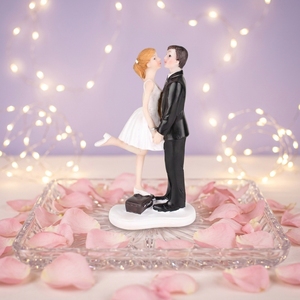 Romantica sposa e sposo Cake Topper elegante Cake Topper in resina figurina decorazione di nozze figurina - Product Image 6