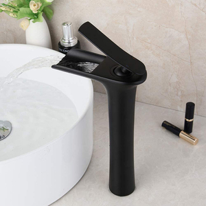 Grifos <span class=keywords><strong>de</strong></span> caño <span class=keywords><strong>de</strong></span> cascada para lavabo <span class=keywords><strong>de</strong></span> baño, grifería <span class=keywords><strong>de</strong></span> agua montada en cubierta, color negro - Product Image 3
