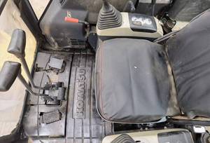 Excavadora Hidráulica Mini Komatsu PC35MR Usada, Bajo Consumo de Combustible, para Demolición en Interiores y Trabajos de Construcción en Patio - Product Image 6