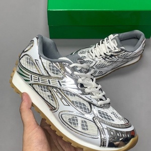 Chaussures de sport décontractées pour hommes en cuir véritable, modèle Bot Ven Orbit à lacets, coupe basse, couleur argentée, collection 2025 – Qualité supérieure, marque originale, style tendance - Product Image 1