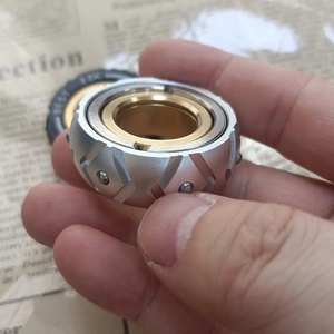 Spinner Antiestrés de Acero Inoxidable con Bola Magnética, Estilo EDC, para Adultos y Niños, Deslizador de Dedos para el TDAH, Spinner de Mano para el Tiempo Libre - Product Image 4